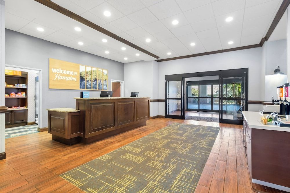 Hampton Inn & Suites Hartsville 2