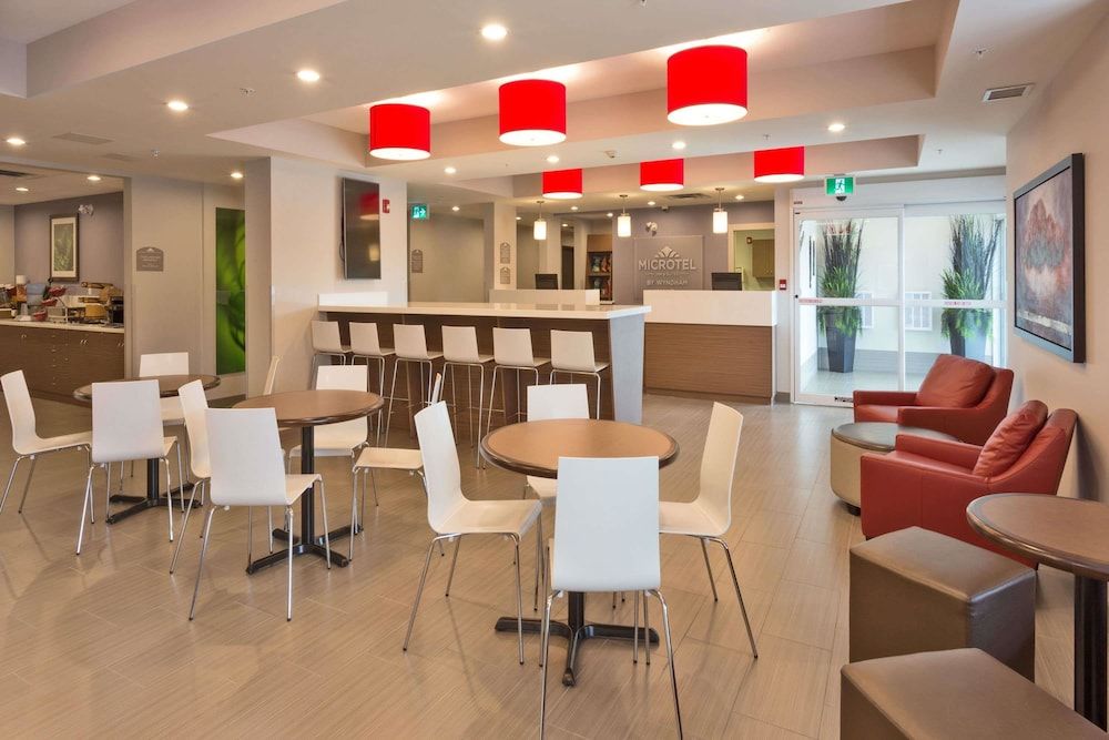 Microtel Inn & Suites by Wyndham Kitimat 3