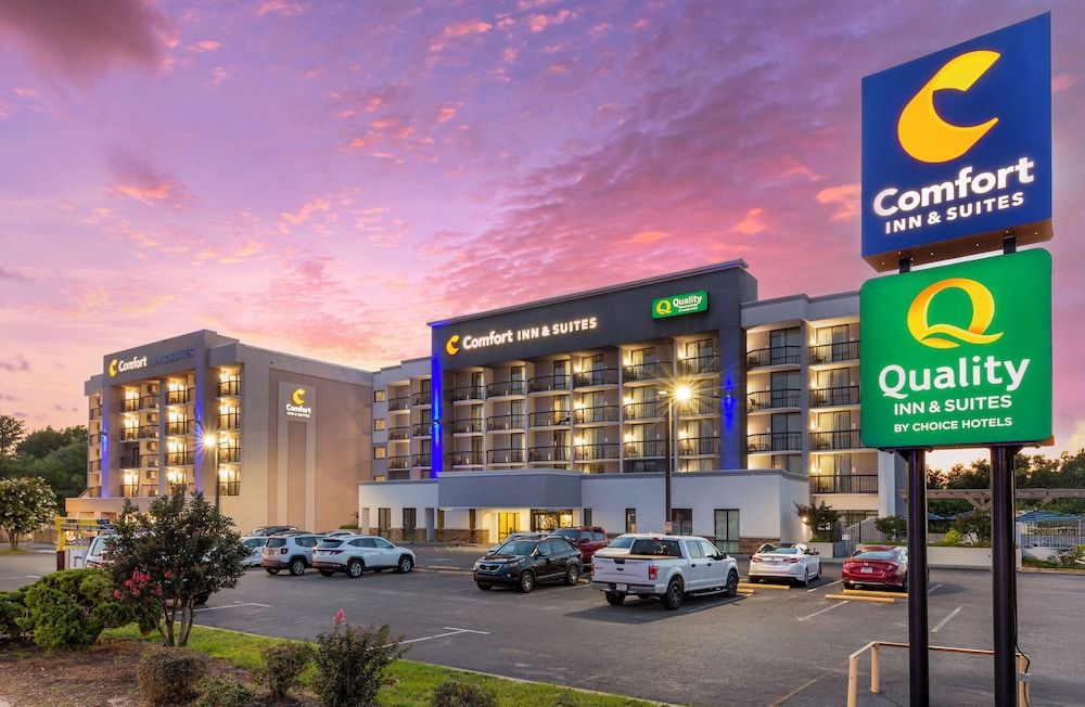 Comfort Inn & Suites Spring Lake - Fayetteville near Fort Bragg -1 estrelas em Spring Lake