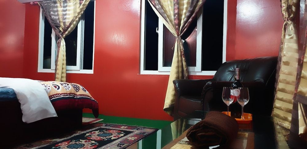 Lama Hotel 3