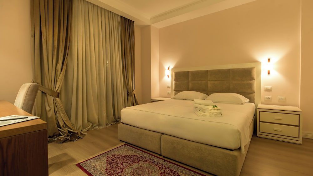Royal Hill Hotel 3