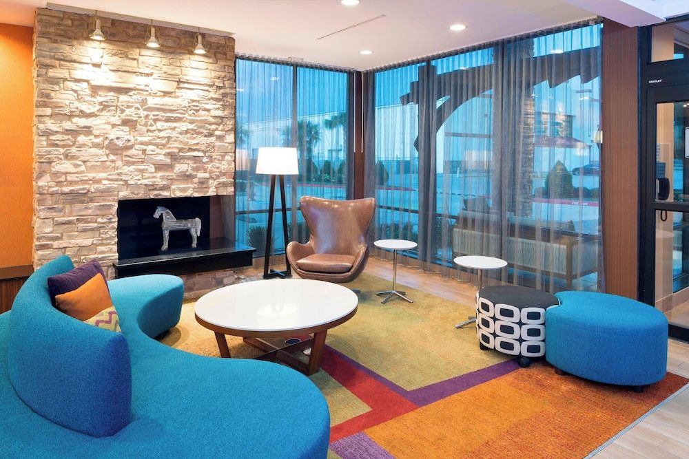 Fairfield Inn & Suites by Marriott Houston Pasadena 2