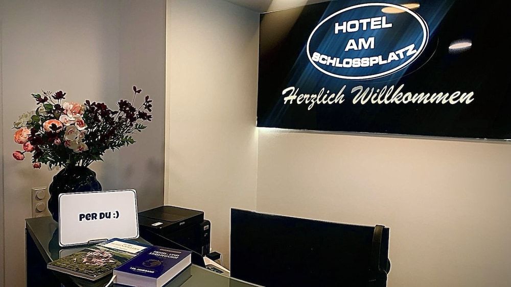 Hotel am Schlossplatz 2