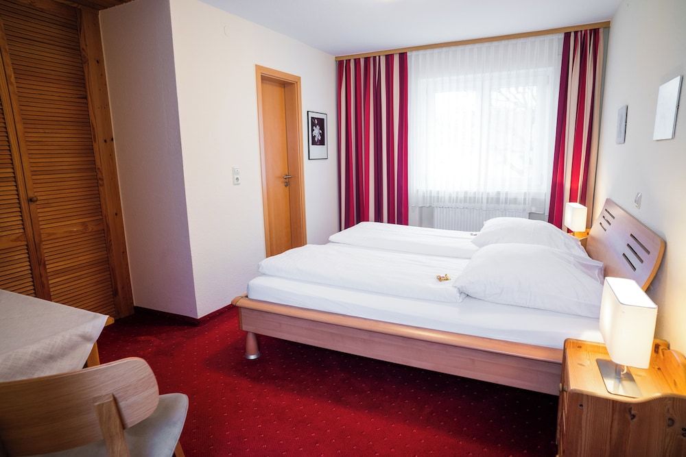 Hotel Landgasthof Linde -1 estrellas en Deggenhausertal