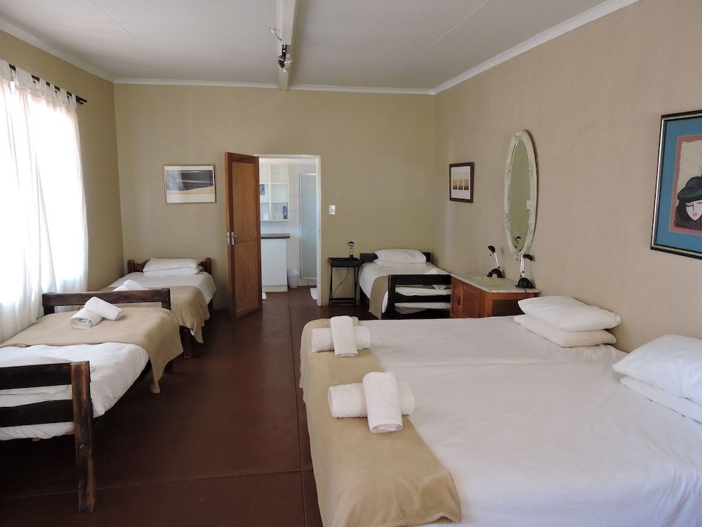 Savanna Guest Farm 3