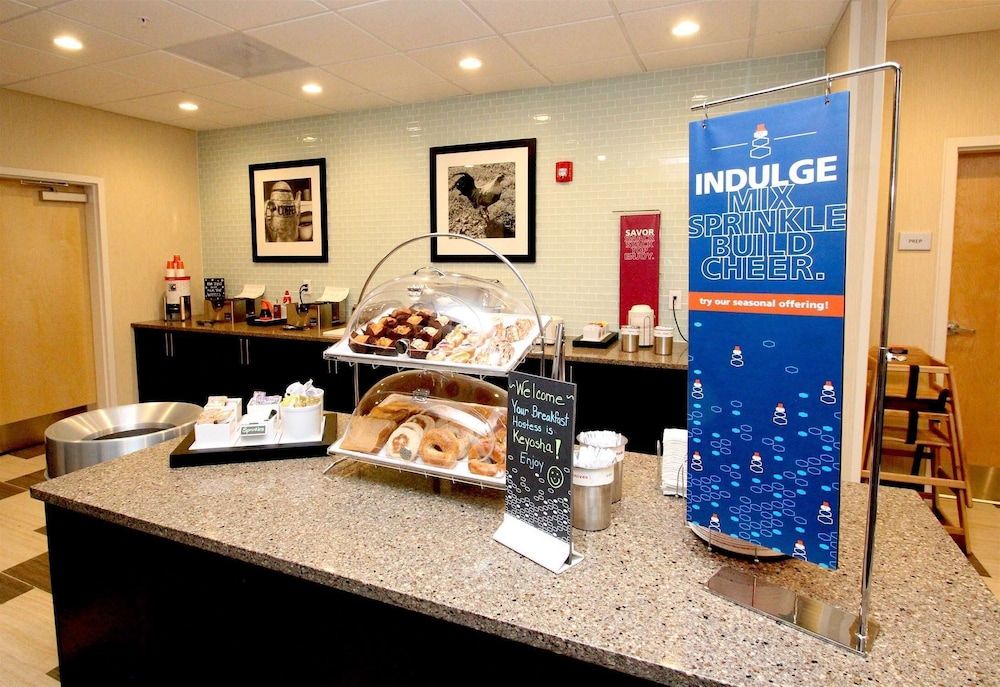 Hampton Inn Suffolk 2