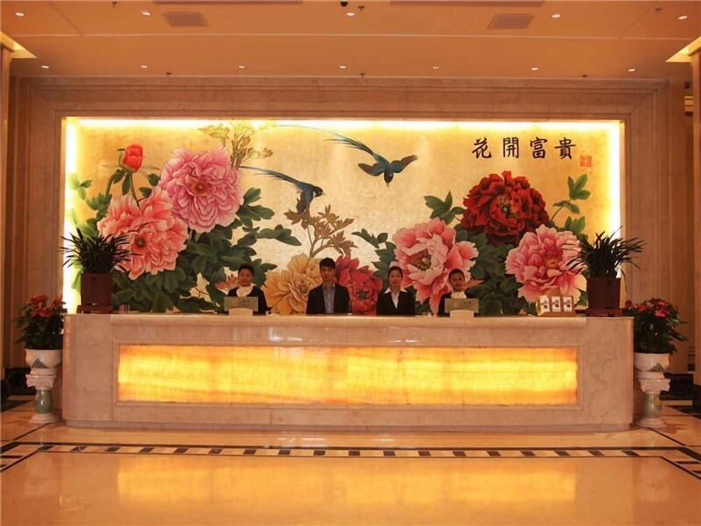 GreenTree Huainan Tianjiaan Square Guangchang road Hotel 2