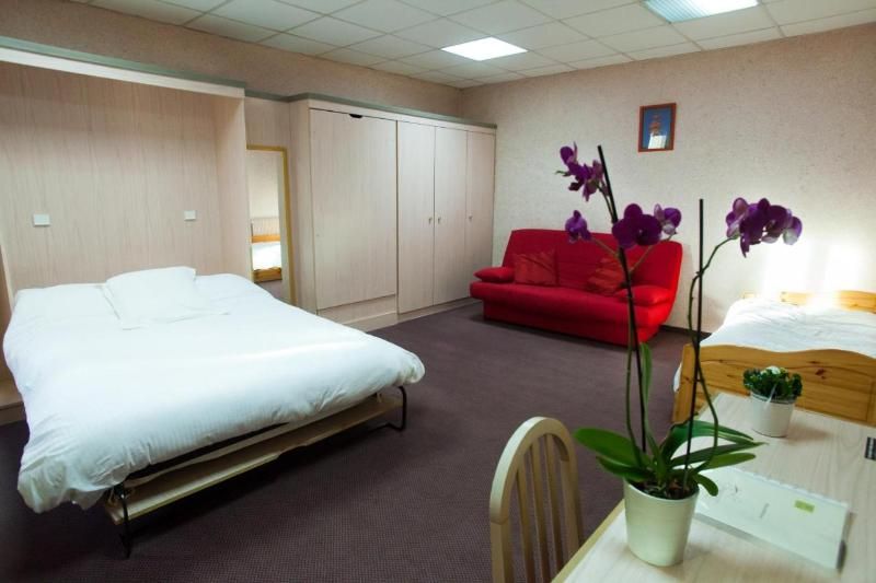 Logis Hotel le Commerce Guichen 2