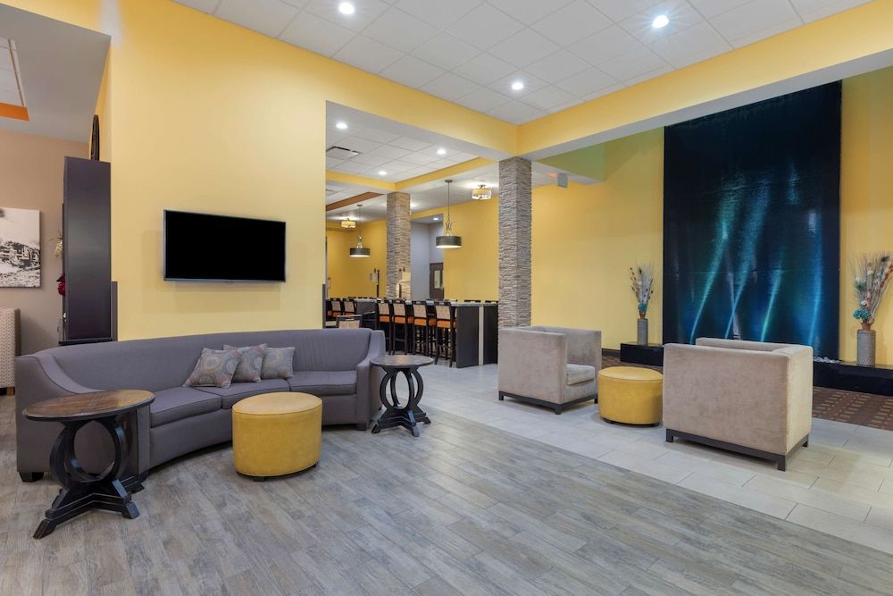 Best Western Plus North Platte Inn & Suites 2