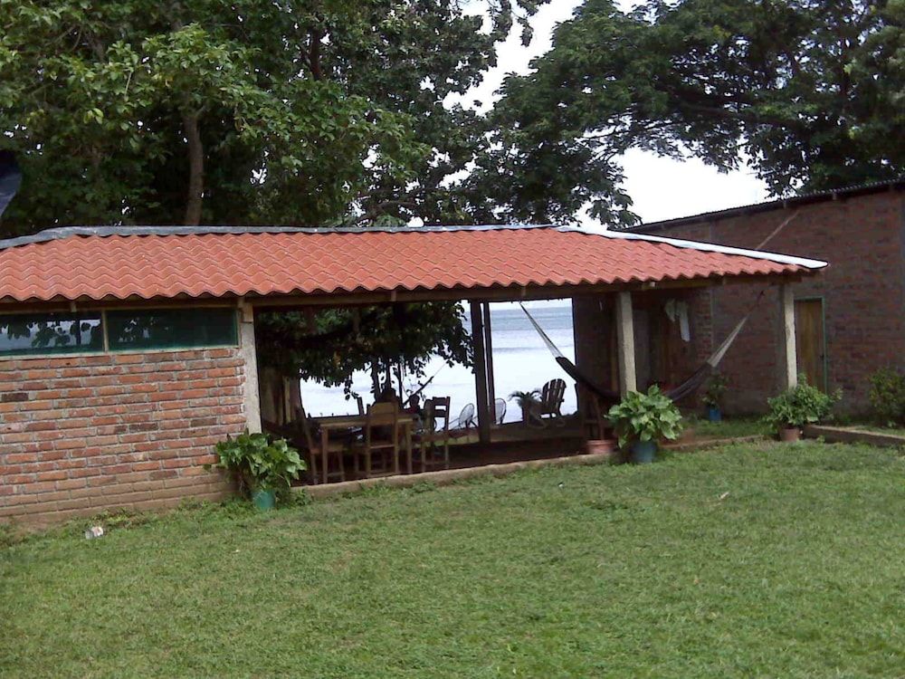 Hospedaje Los Chocoyos - Hostel -1 estrellas en Ometepe