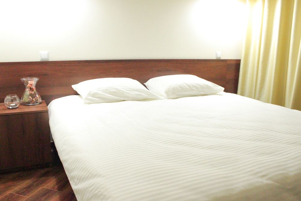 Brown Hotel 2