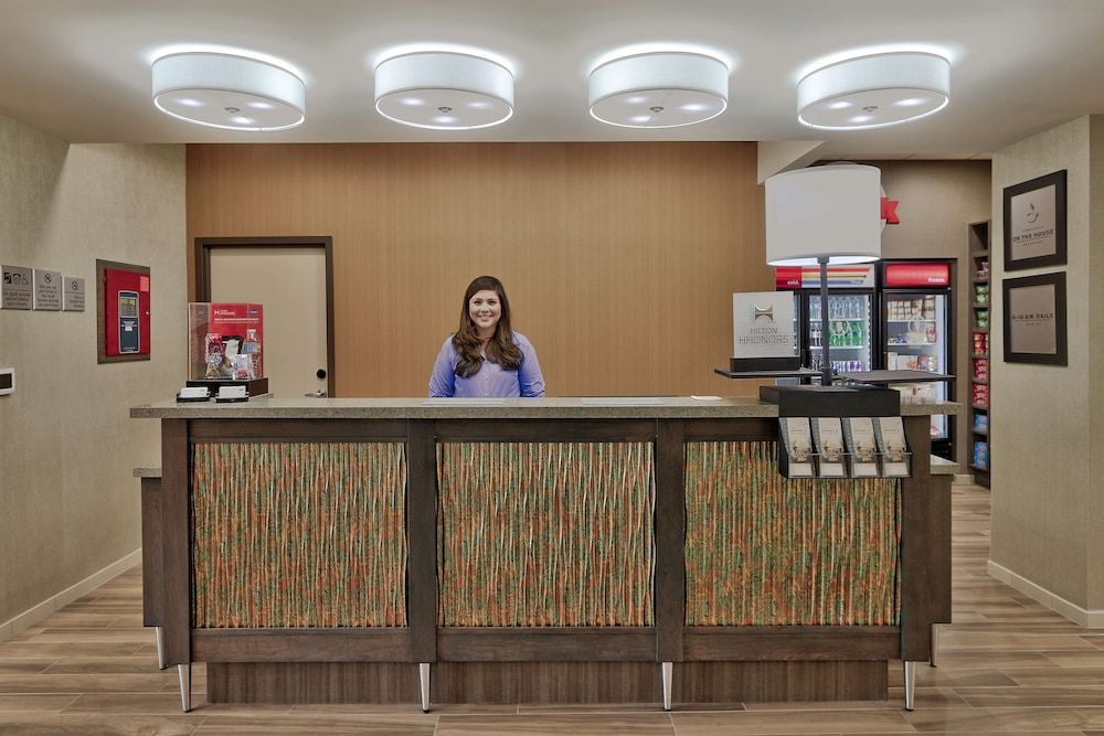 Hampton Inn & Suites Artesia 2