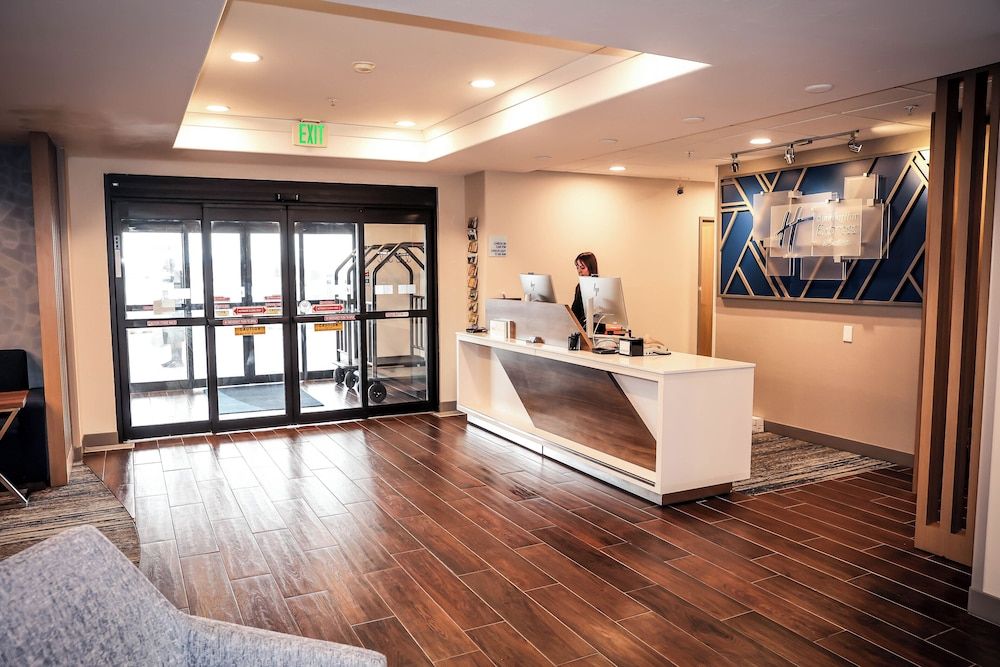 Holiday Inn Express Hotel & Suites Douglas by IHG 3