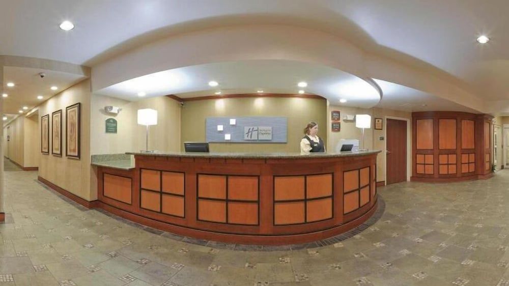 Holiday Inn Express Hotel & Suites Danville by IHG 2