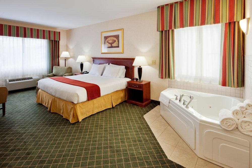 Holiday Inn Express Hotel & Suites Gibson by IHG 3