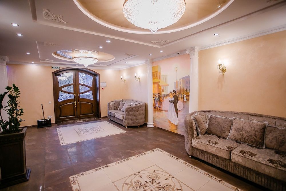 Aristocrat Hotel 2
