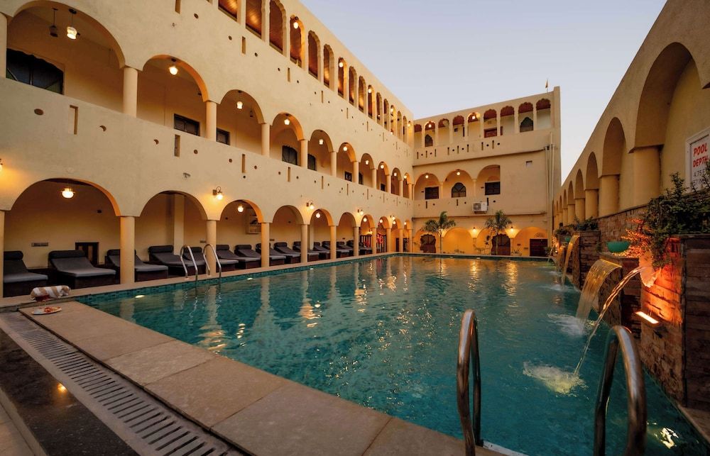 The Shahi Palace Mandawa, A Heritage Boutique Haveli 3 estrellas en Mandāwa