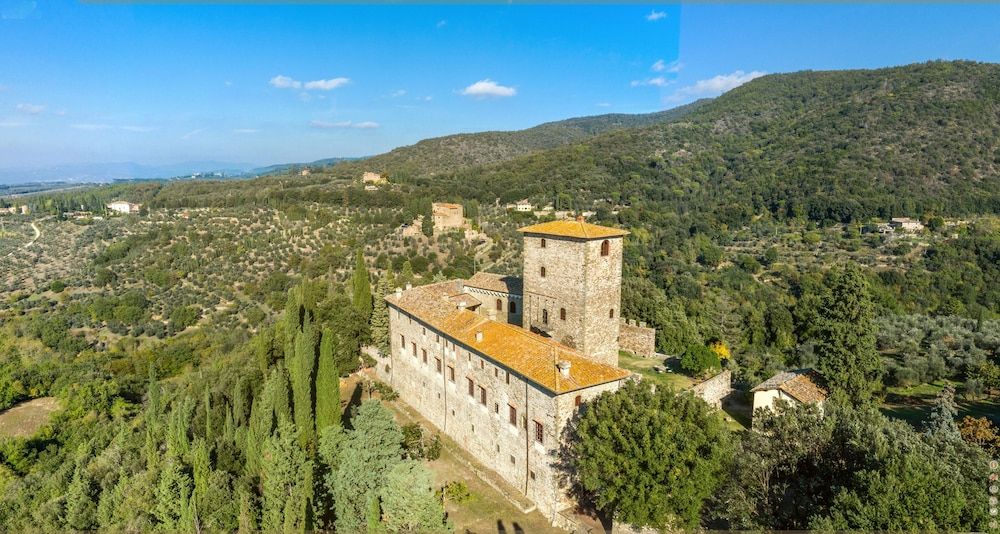 Castello di Mugnana -1 estrellas en Mugnana
