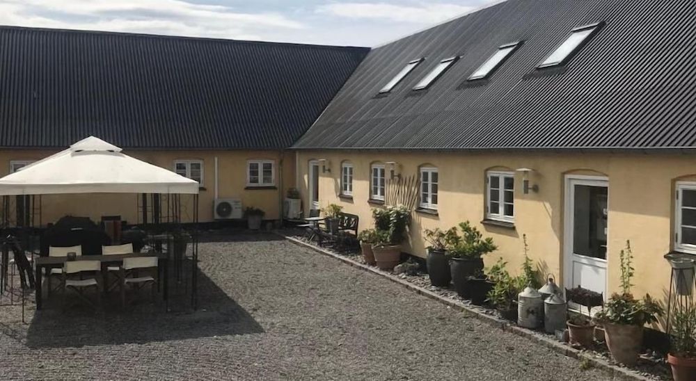 Strandsegård Ferielejligheder -1 estrellas en Ølsted
