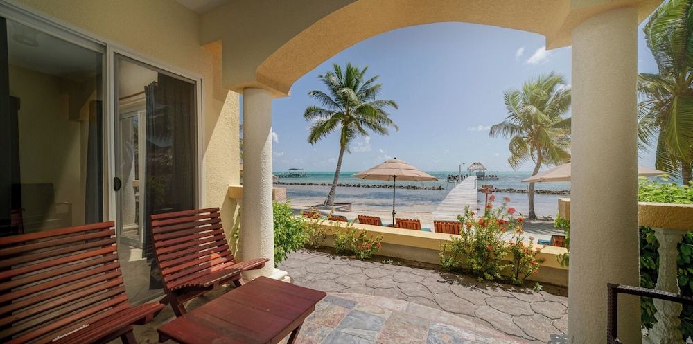 Pelican Reef Villas Resort 3