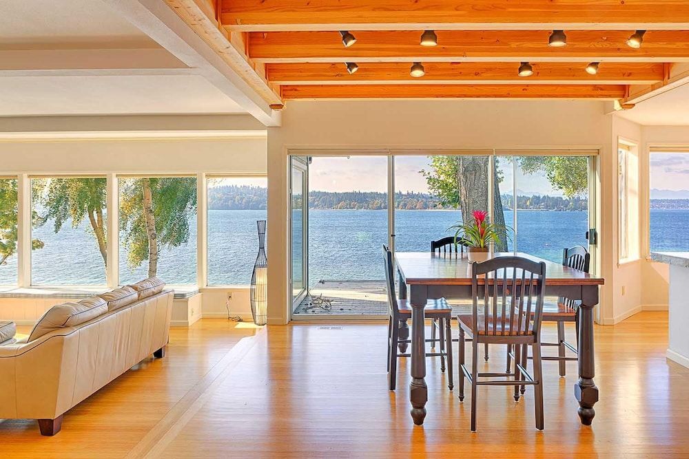 Four Stone Beach House 2