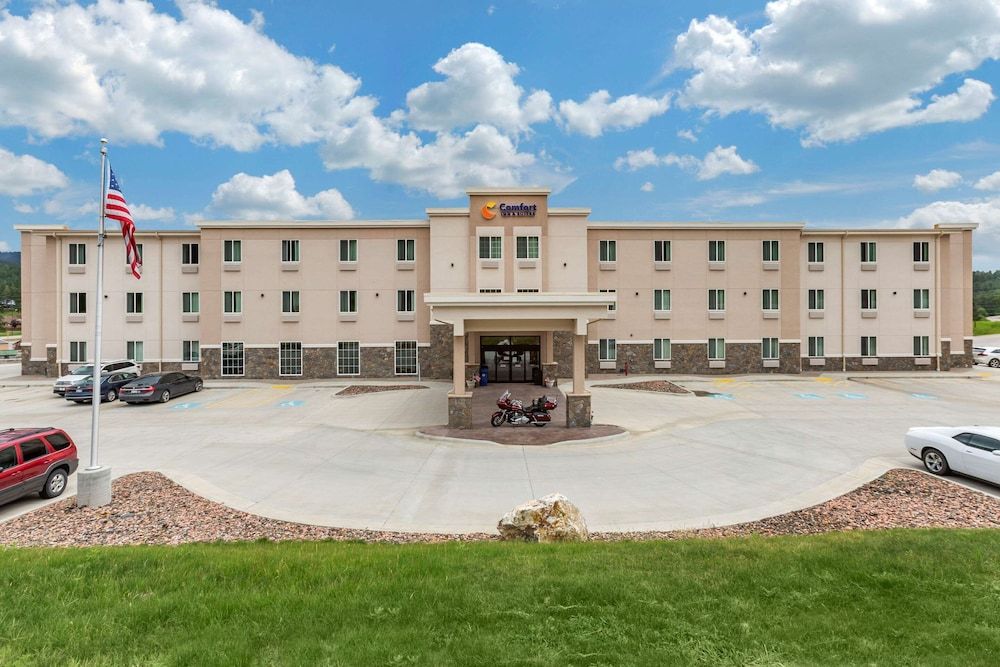Comfort Inn & Suites Near Mt. Rushmore 3 estrelas em Hill City