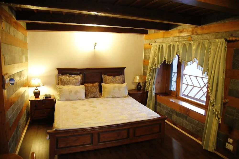 Himalayan Kothi Kais 3