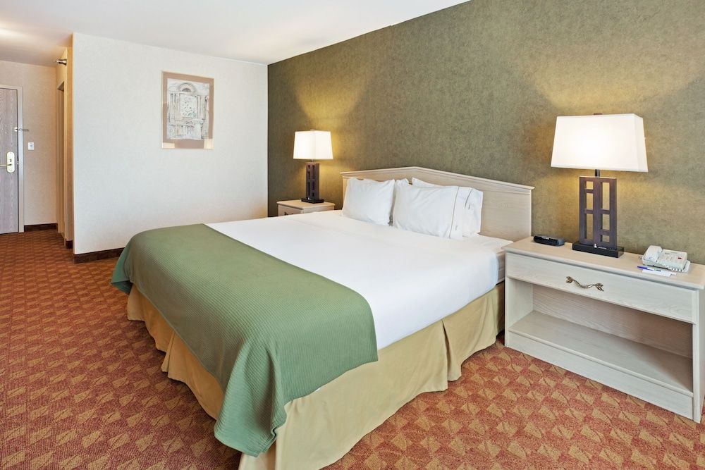 Holiday Inn Express & Suites Corbin by IHG 3