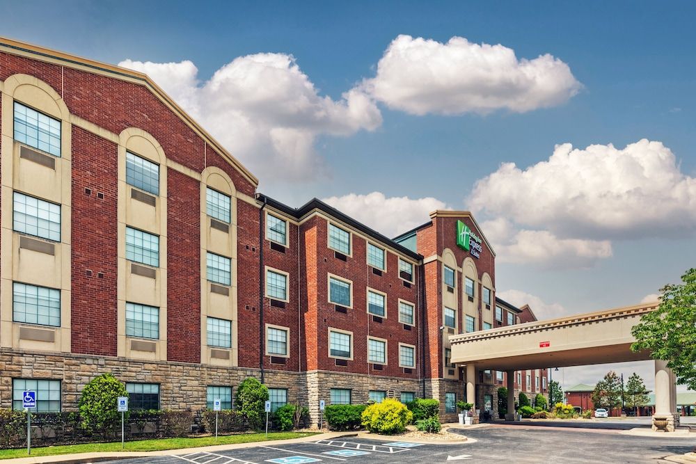 Holiday Inn Express & Suites Tulsa S Broken Arrow Hwy 51 by IHG 3 étoiles à Broken Arrow