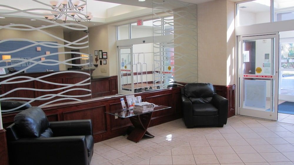 Holiday Inn Express Hotel & Suites Weslaco by IHG 2