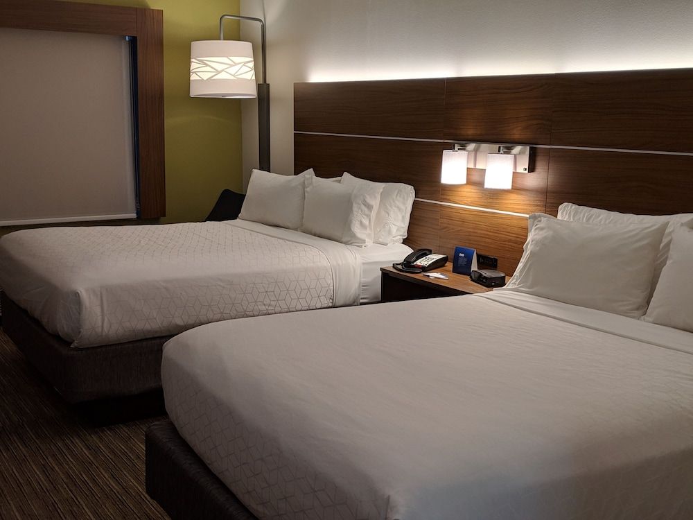 Holiday Inn Express & Suites Claypool Hill (Richlands Area) by IHG 3