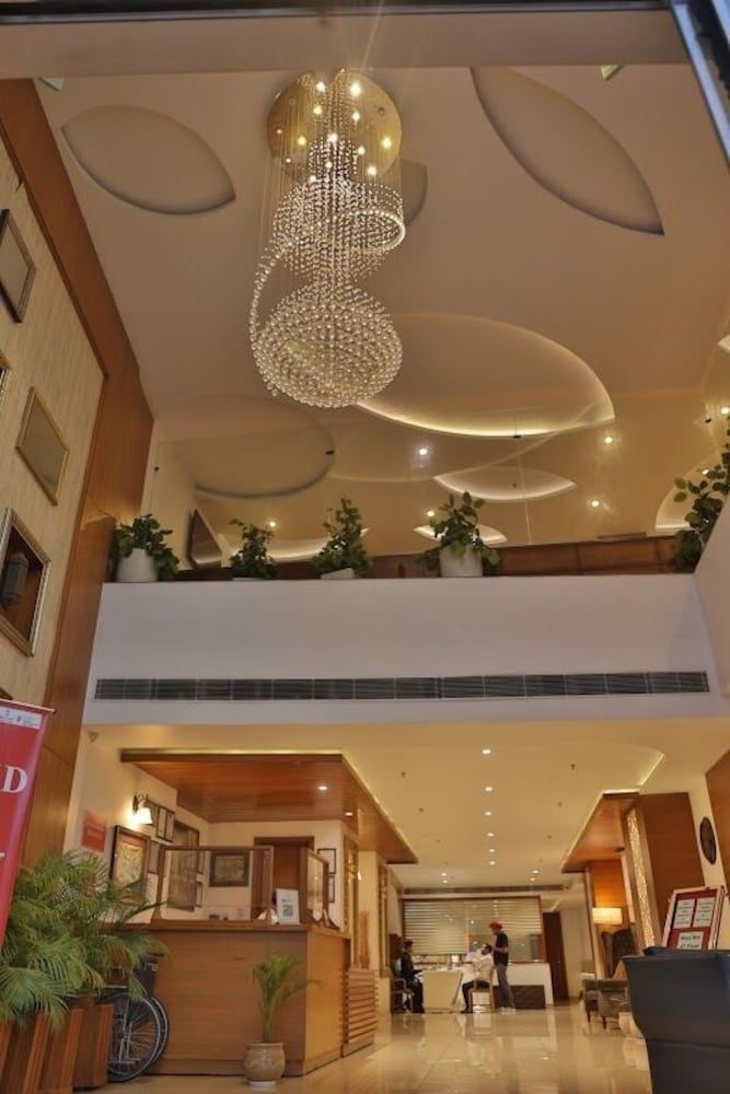 The Grand Hotel & Resorts 3 estrellas en Nawanshahr
