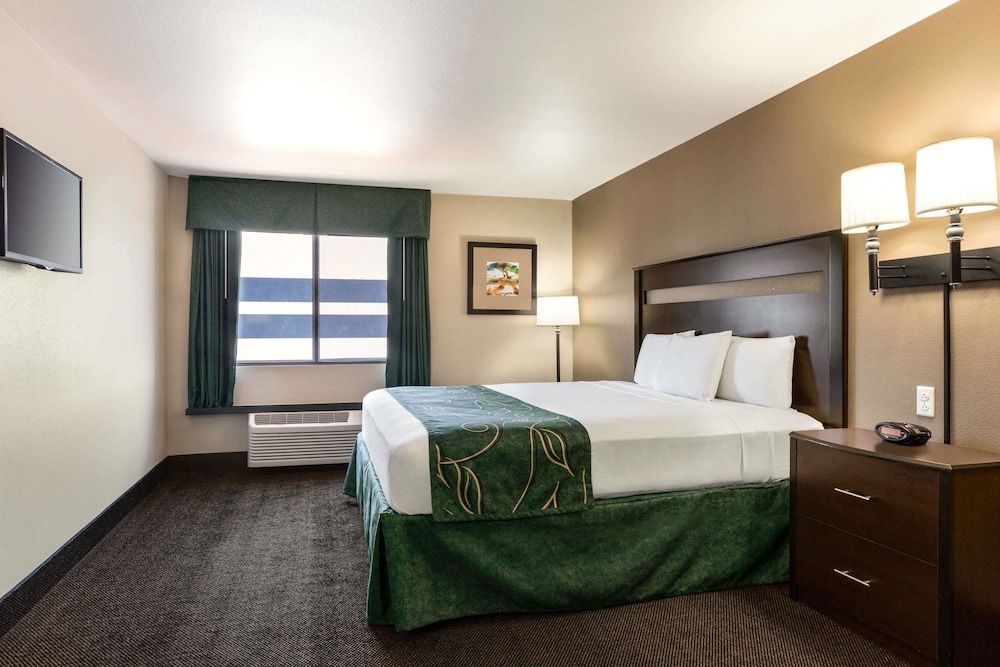 Travelodge by Wyndham Santa Teresa 3