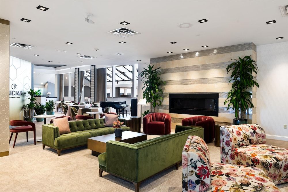 DoubleTree by Hilton Fairfield Hotel & Suites 3