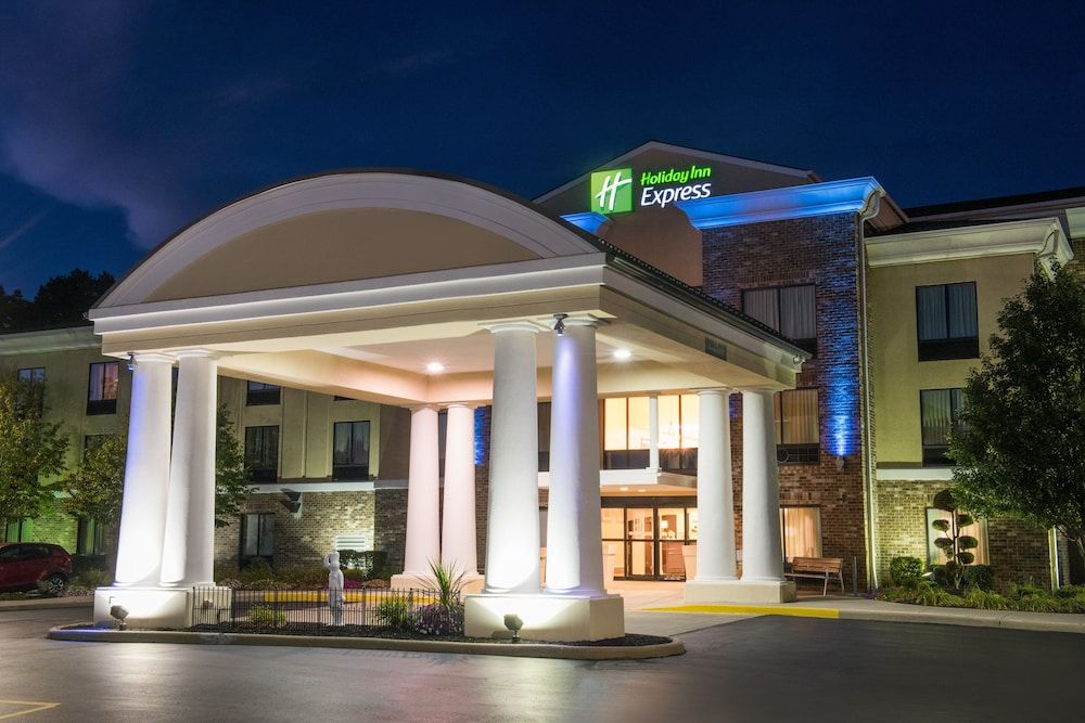 Holiday Inn Express & Suites Sharon-Hermitage by IHG 2 estrellas en West Middlesex