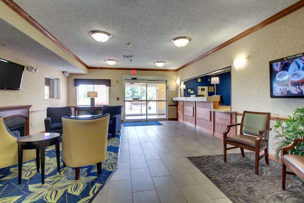 Baymont by Wyndham Galesburg 2