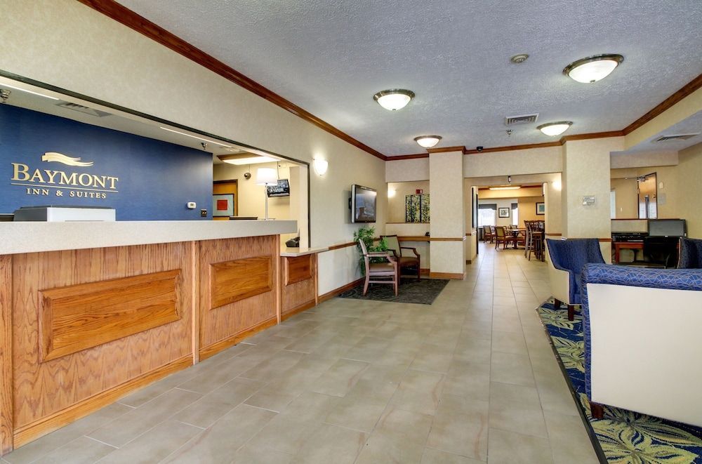 Baymont by Wyndham Galesburg 3