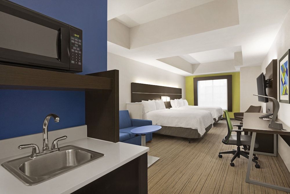 Holiday Inn Express Hotel & Suites Durant by IHG 3