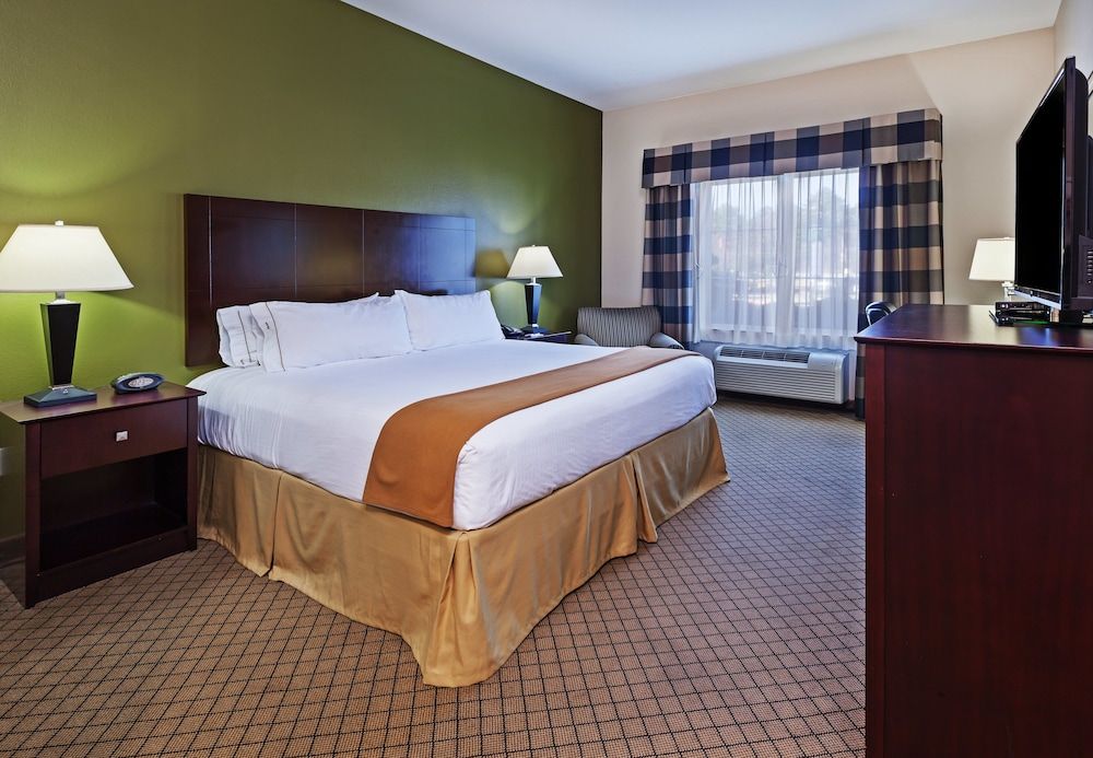 Holiday Inn Express Hotel & Suites Kilgore by IHG 3