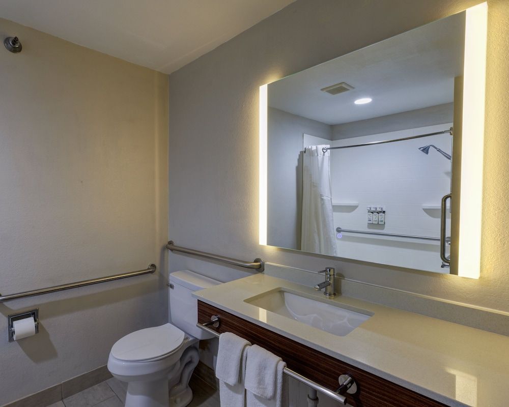 Holiday Inn Express & Suites Shelbyville Indianapolis by IHG 3