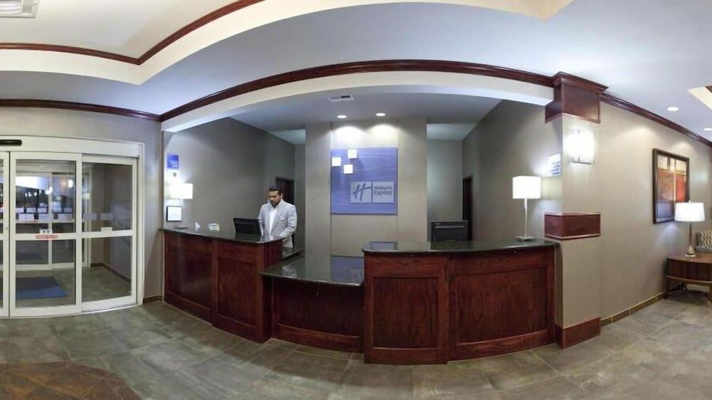 Holiday Inn Express Hotel and Suites Fort Stockton by IHG 2