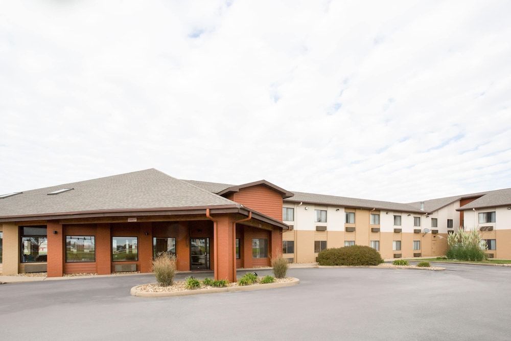 AmericInn by Wyndham Mount Pleasant 2 estrellas en Mount Pleasant