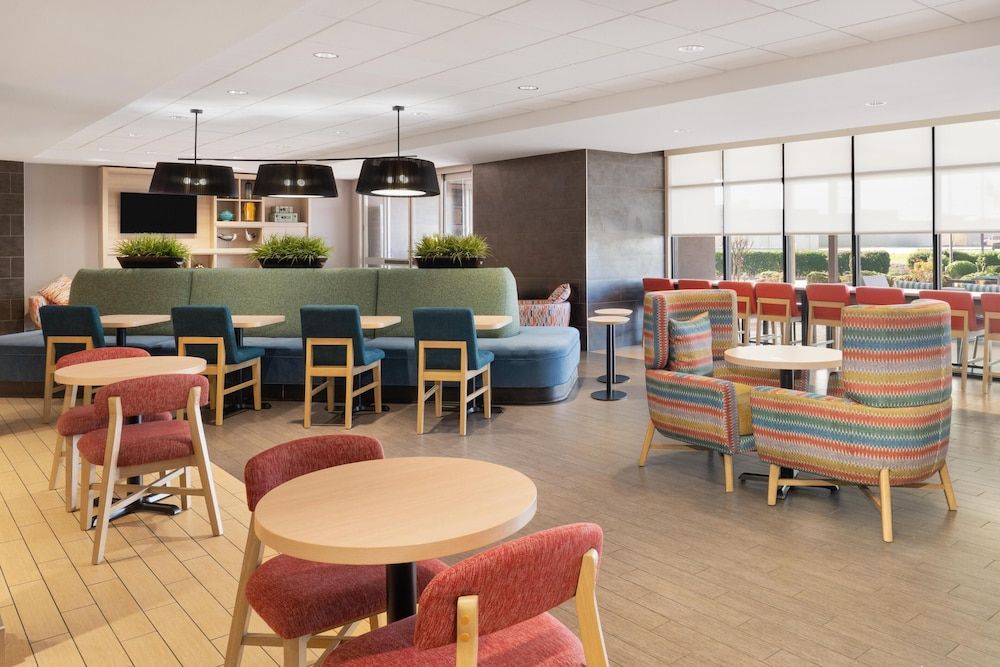 Home2 Suites by Hilton Alexandria 3