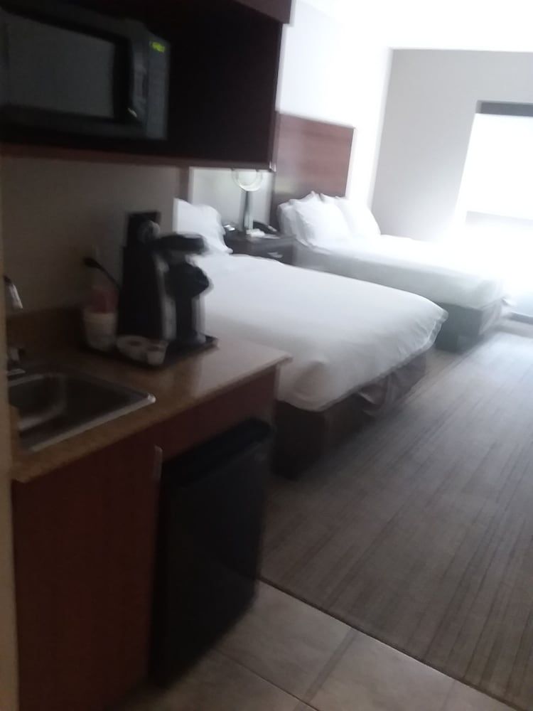 Holiday Inn Express & Suites Lake Placid by IHG 3