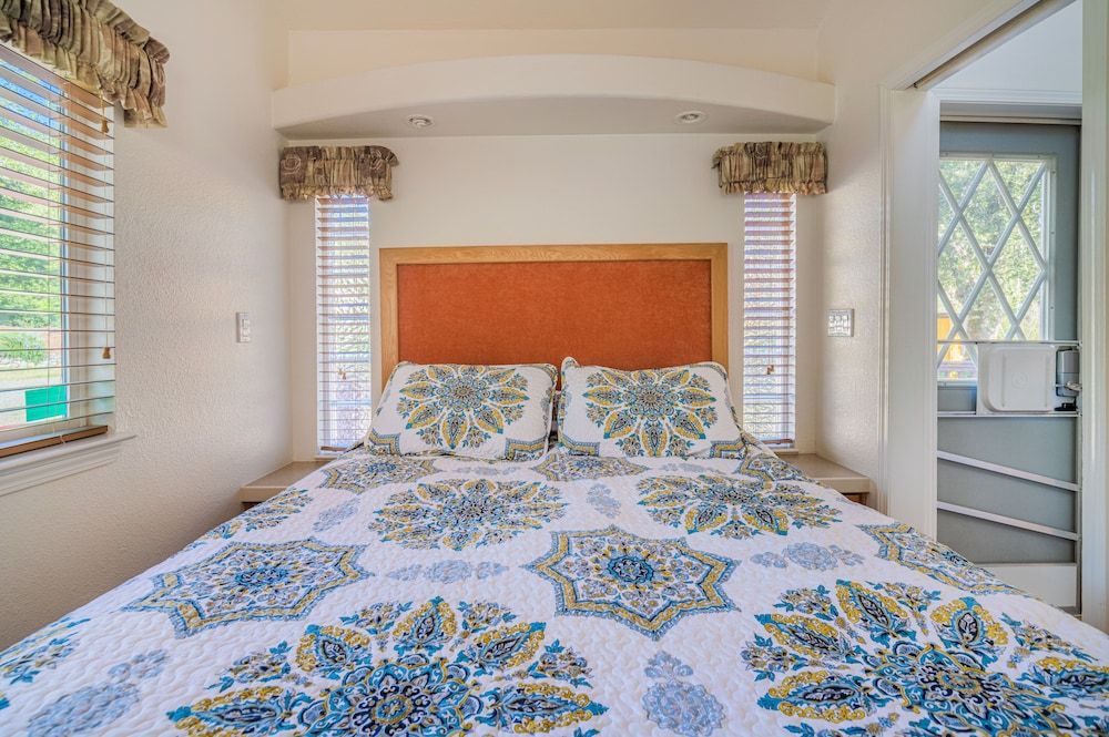 Strawhouse Resorts 3