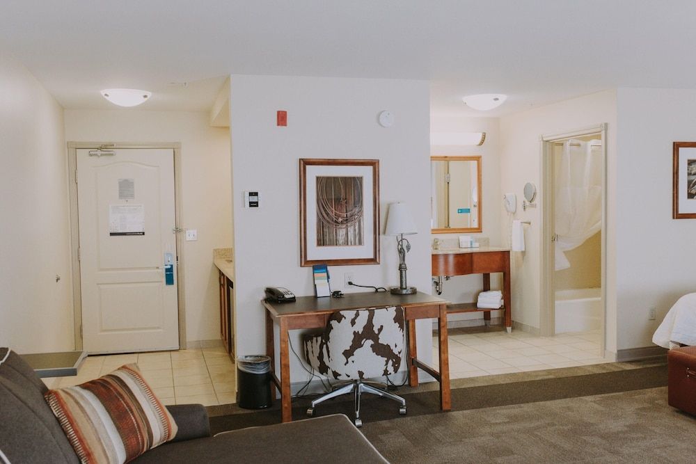 Hampton Inn & Suites Green River 2