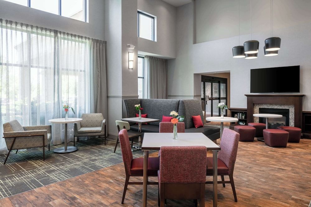 Hampton Inn & Suites Grafton 2