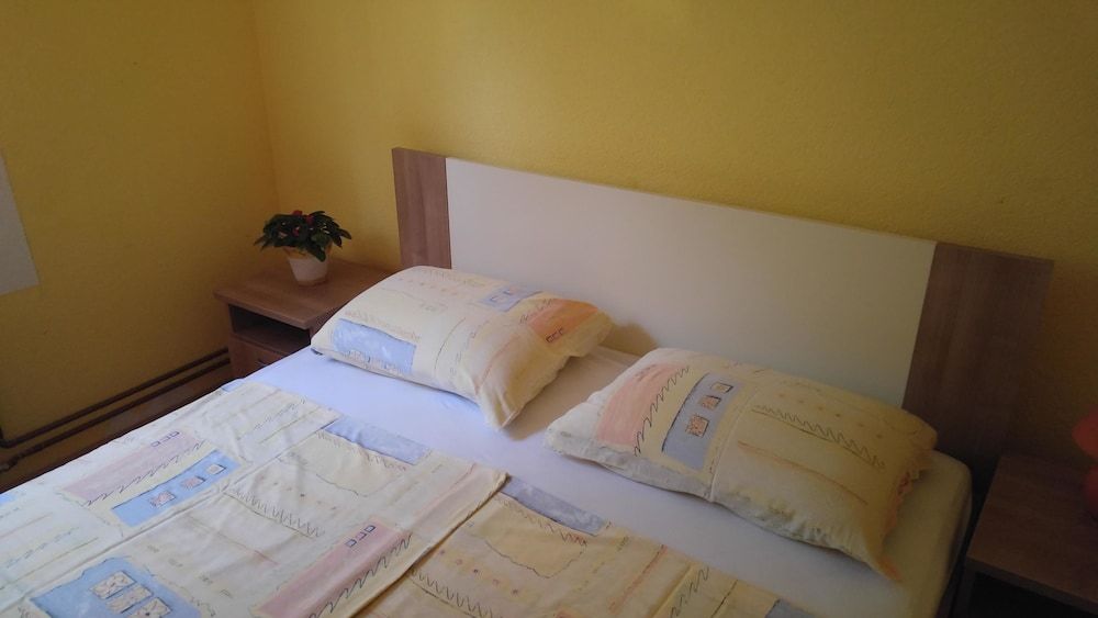 Apartments Vedrana 3