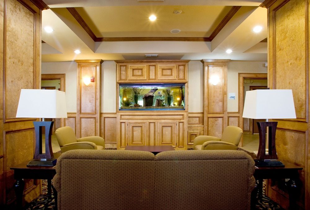 Holiday Inn Express & Suites Kingsville by IHG 2 estrelas em Kingsville