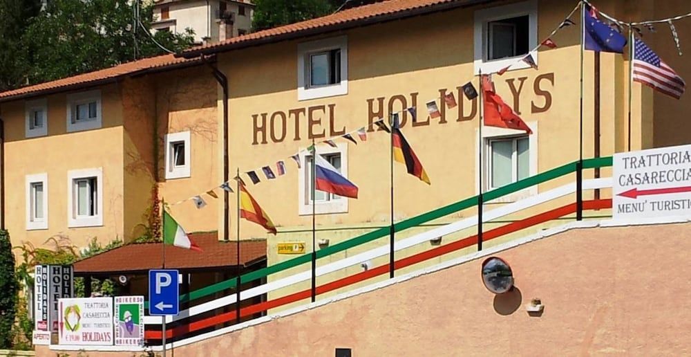 Hotel Holidays 3 estrellas en Barrea